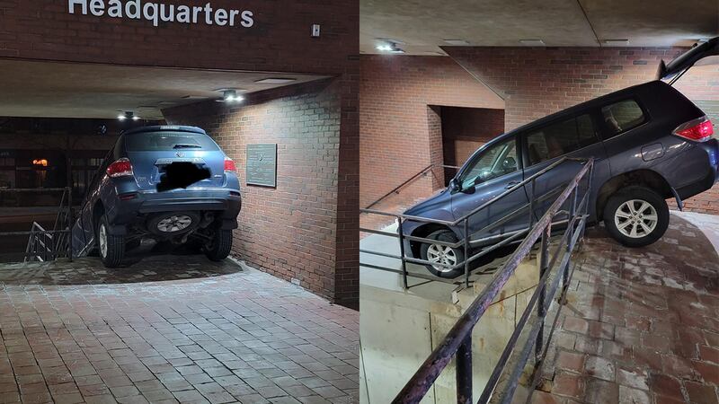 El Departamento de Policía de Portland, Maine, dijo que la mujer de 26 años atravesó el...